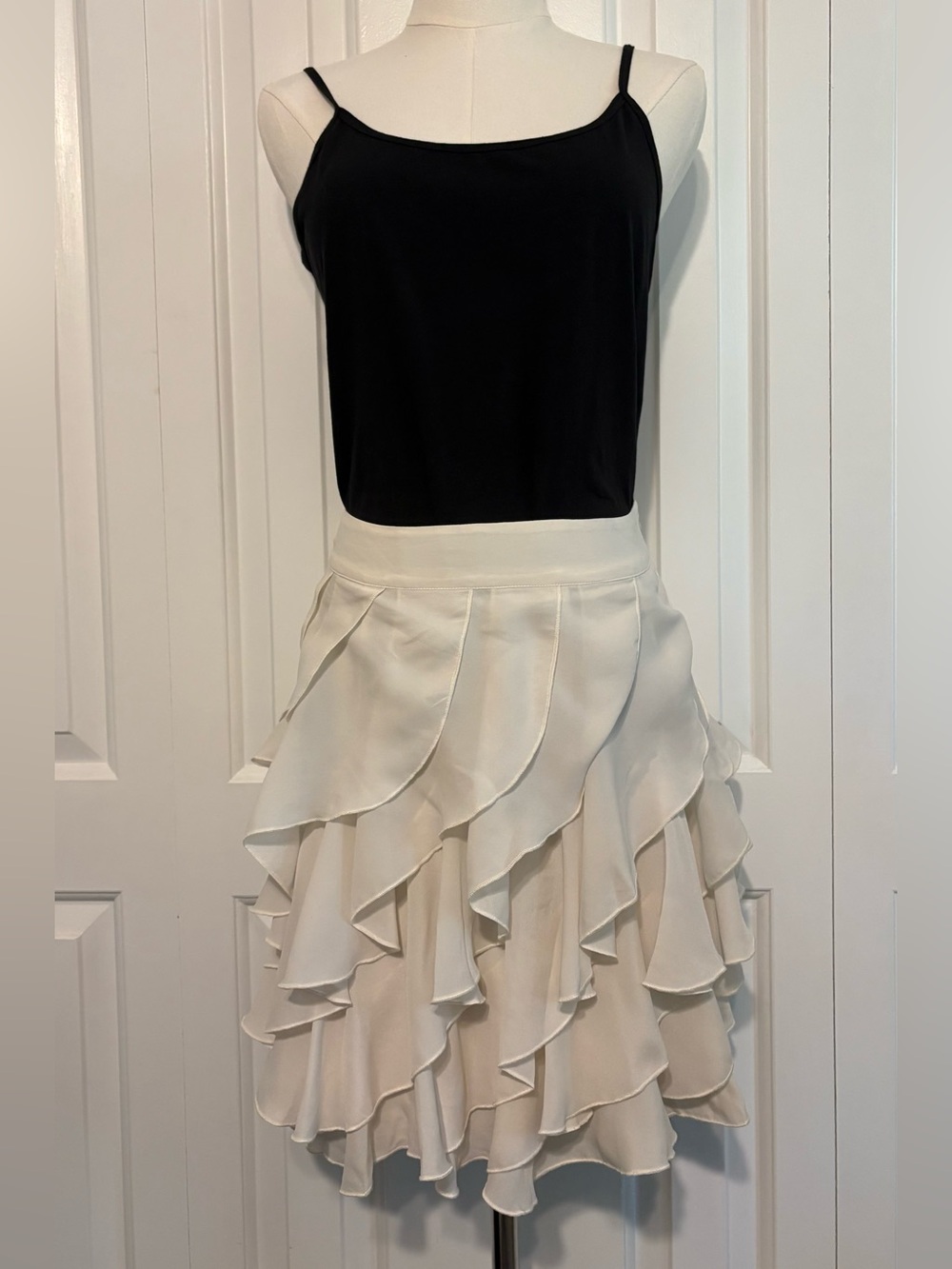 KARDASHIAN, Cream  Ruffled Tiered Mini Skirt